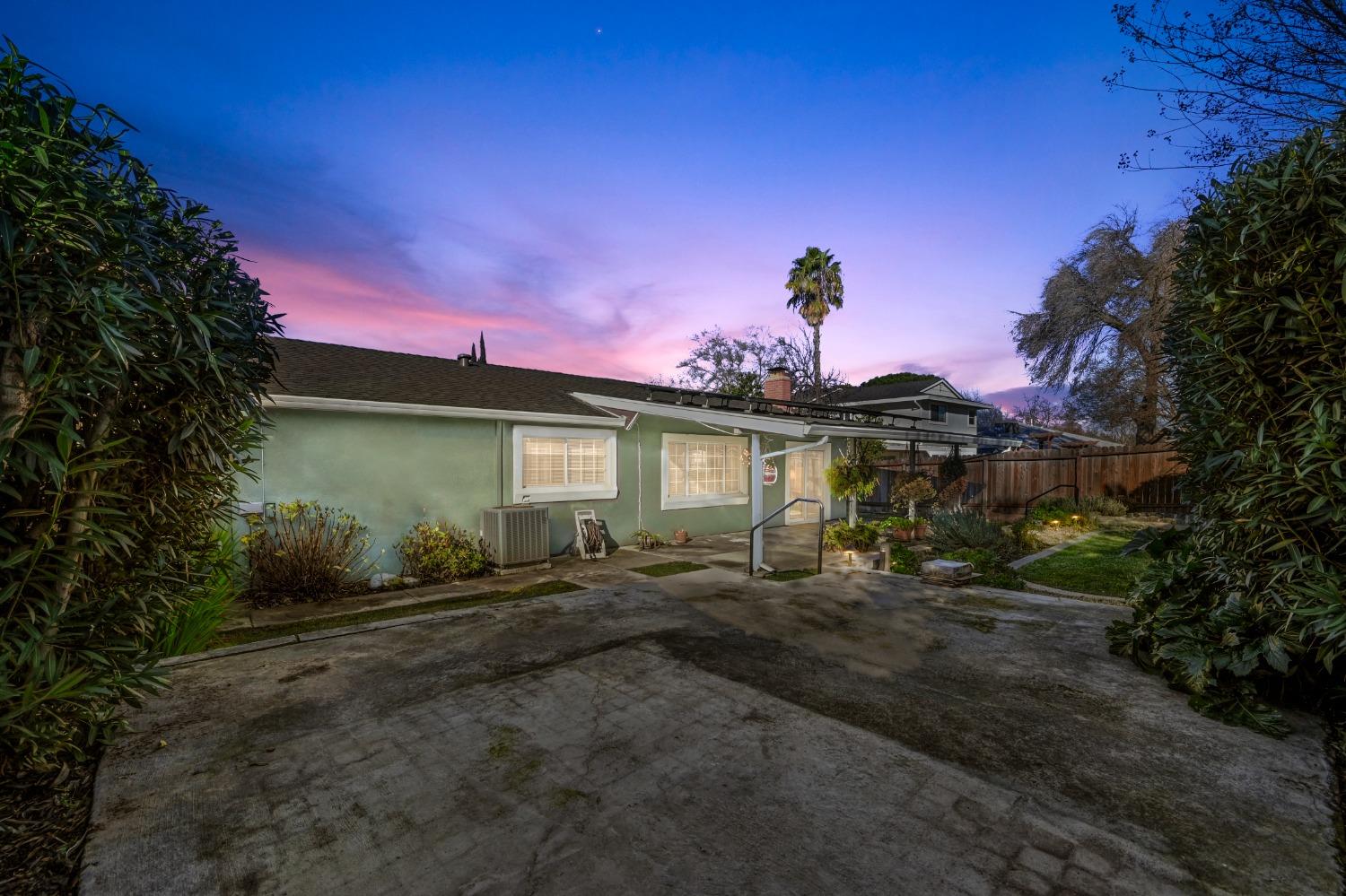 4888 Vogelsang Drive