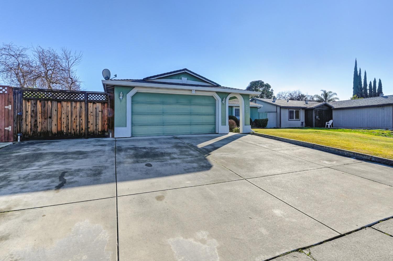 4888 Vogelsang Drive