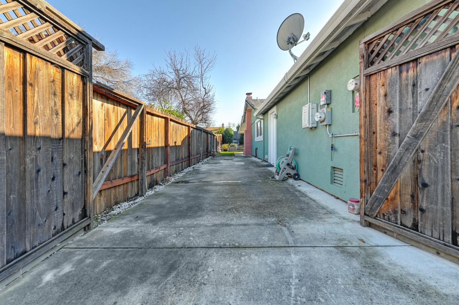4888 Vogelsang Drive
