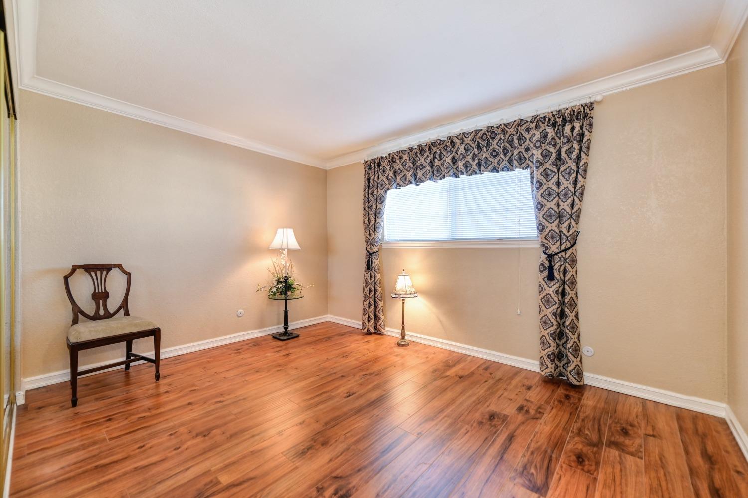 4888 Vogelsang Drive