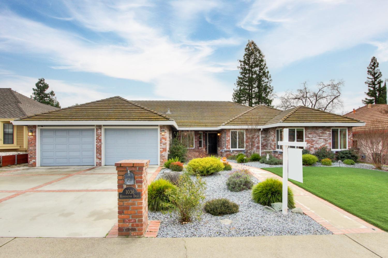 1036 Kensington Drive