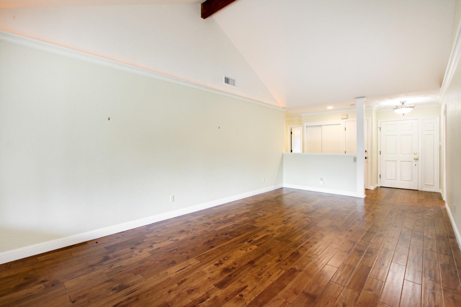 1036 Kensington Drive