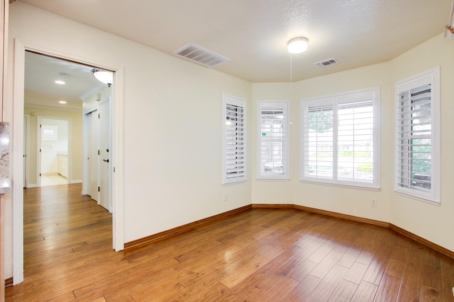 1036 Kensington Drive