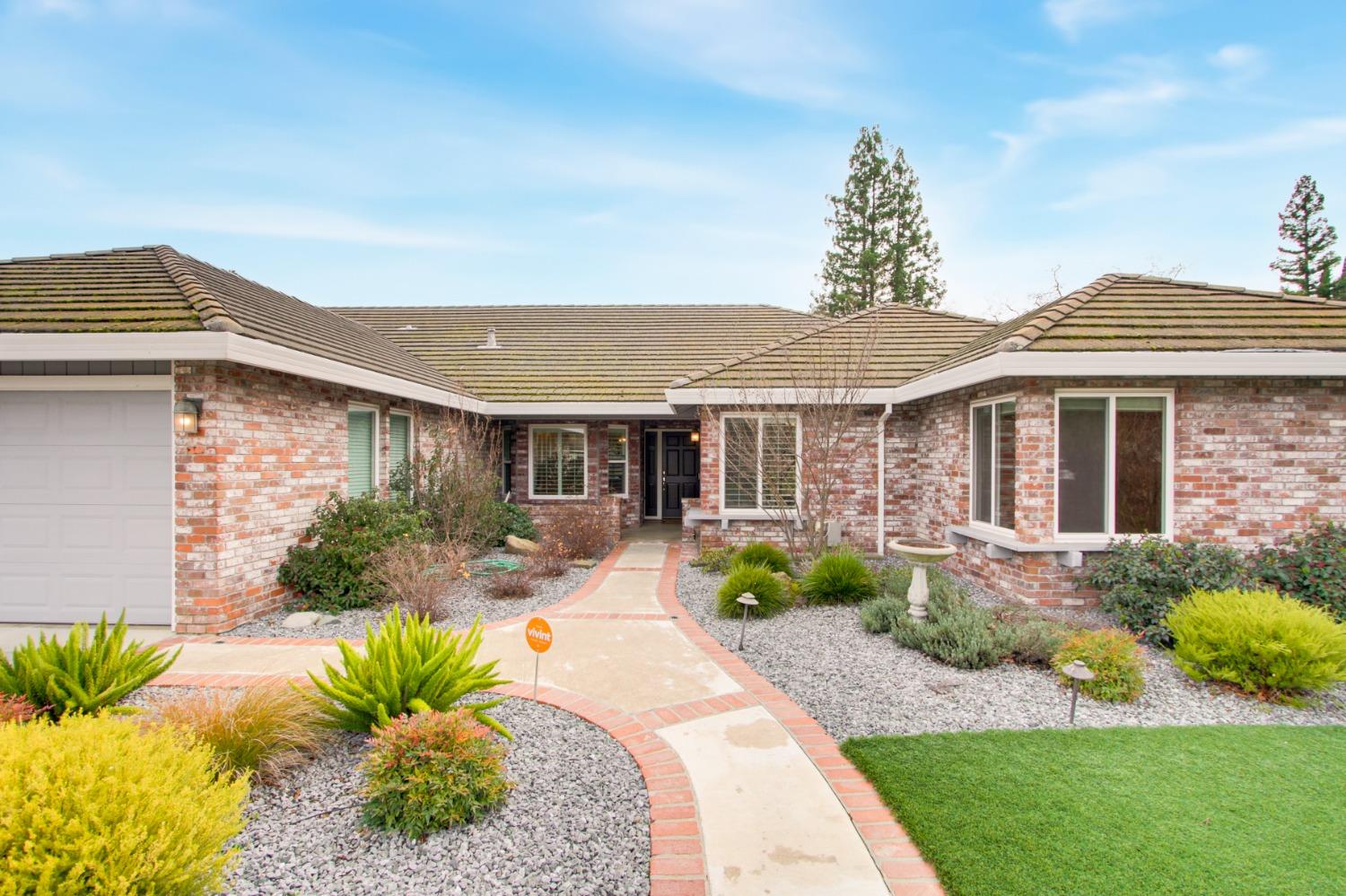 1036 Kensington Drive