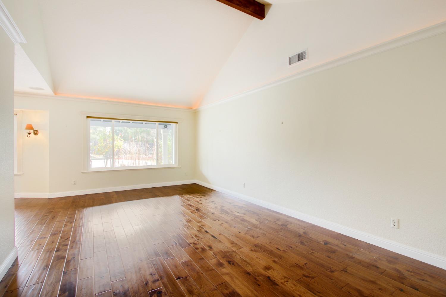 1036 Kensington Drive