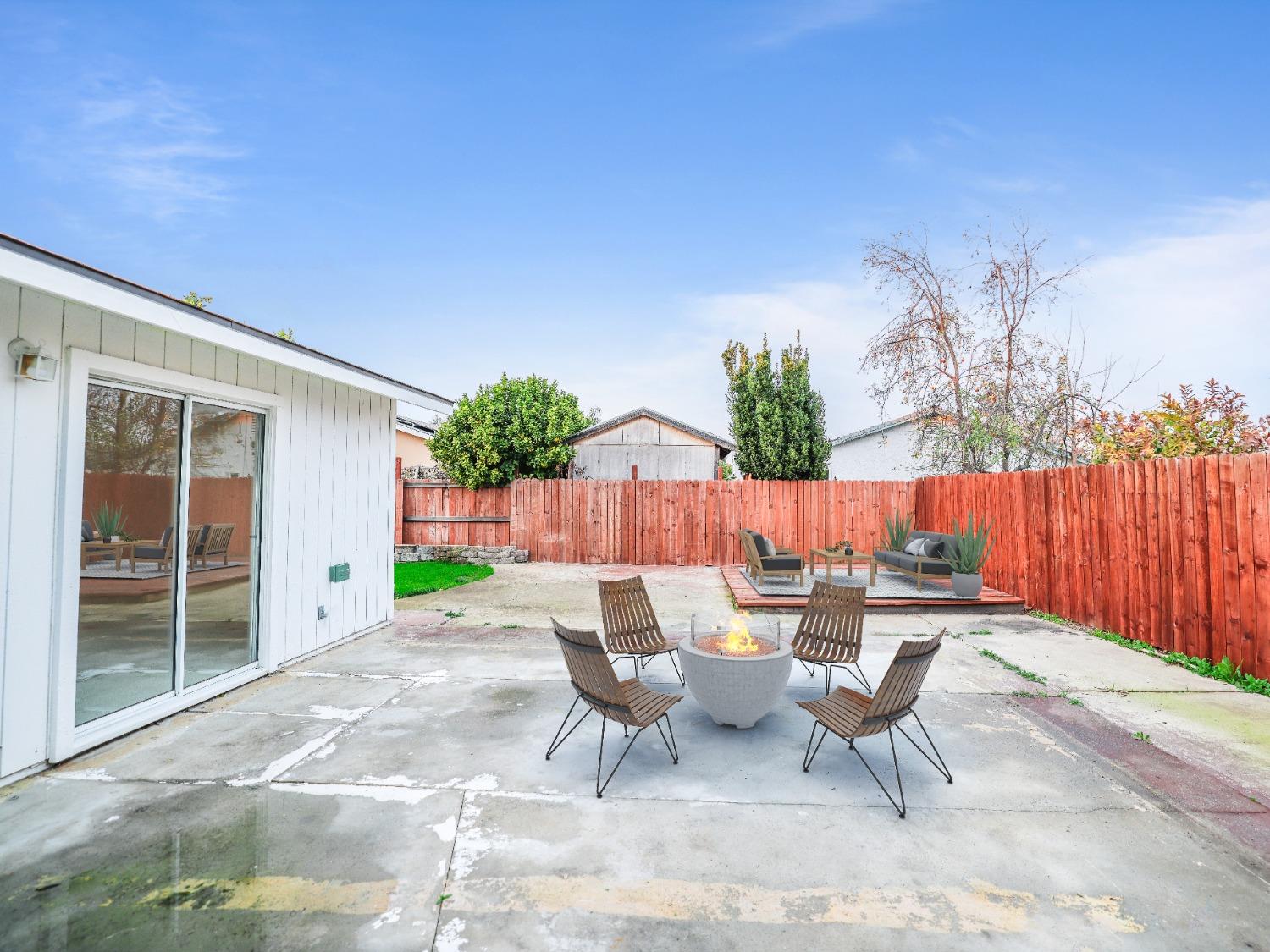 3901 Sequoia Way