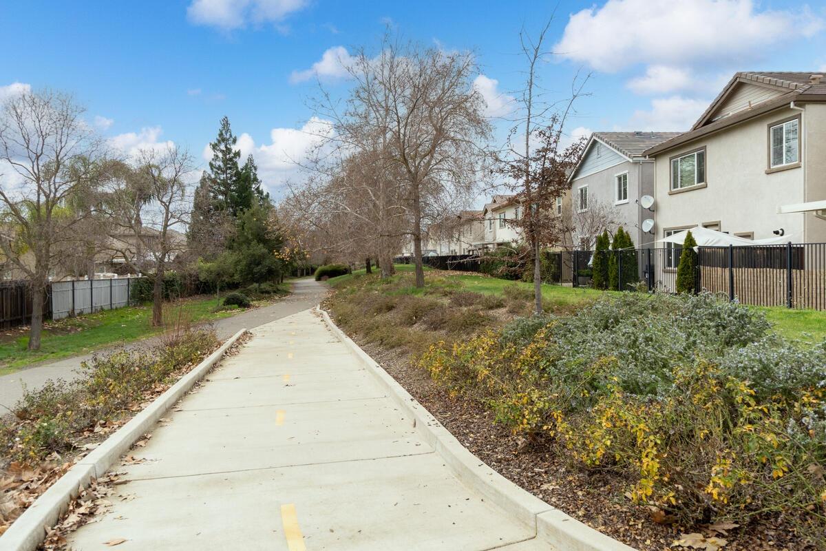 10890 Arrington Drive