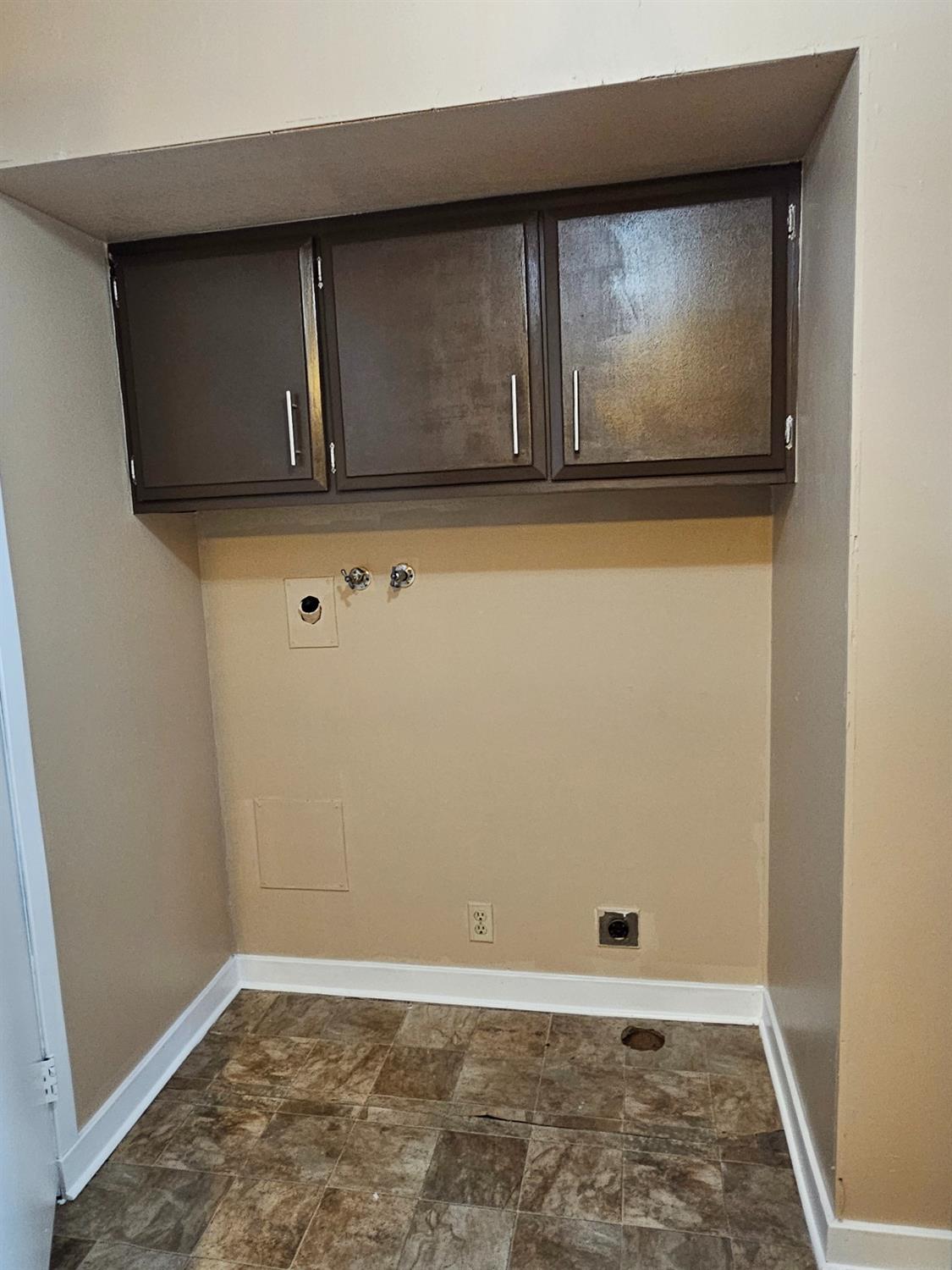 6608 Grosse Point Court