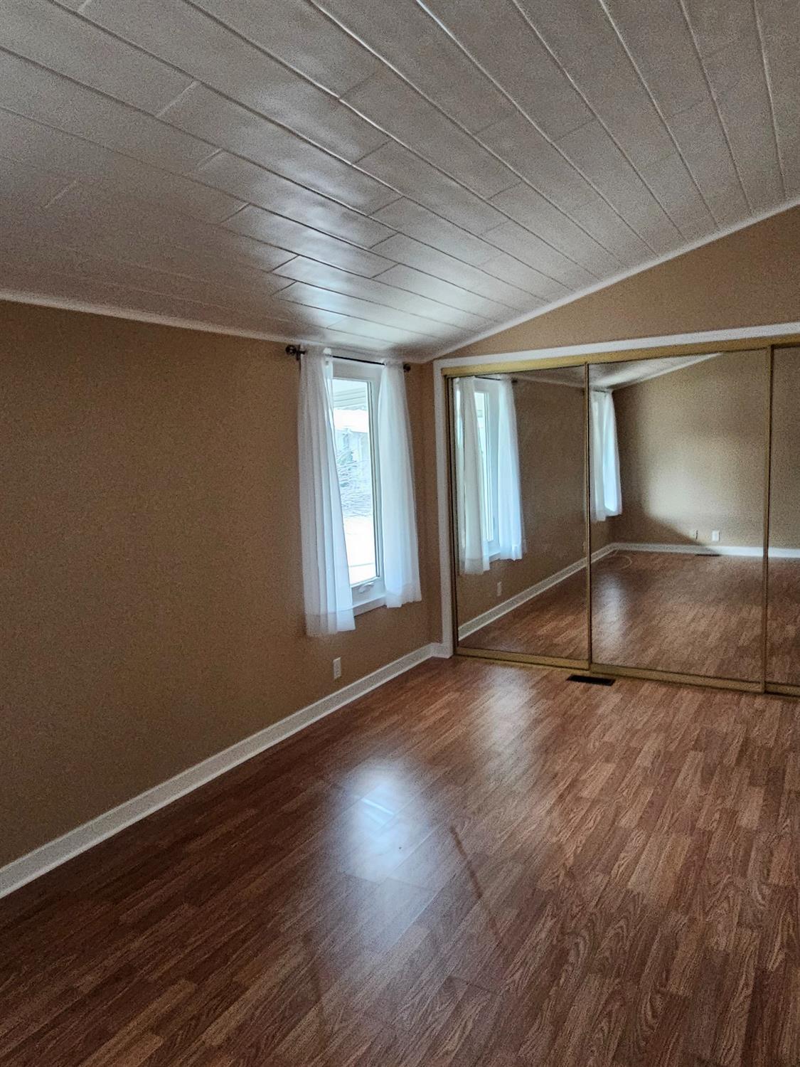 6608 Grosse Point Court