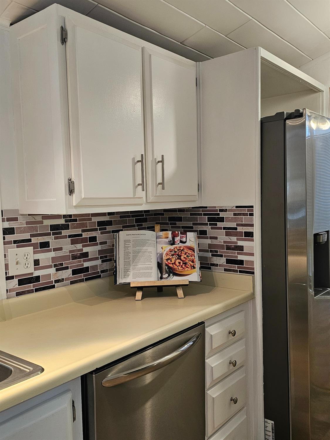 6608 Grosse Point Court