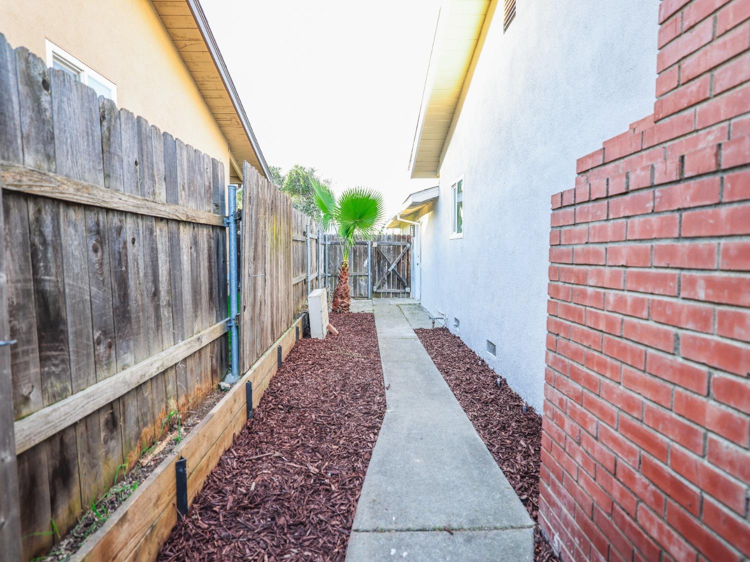 5120 Cimarron Way