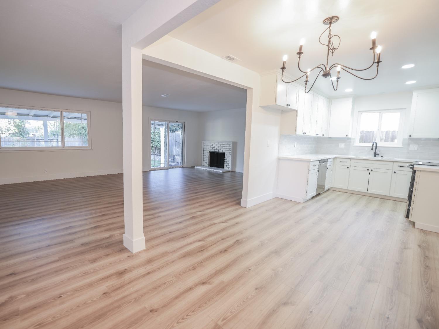 5120 Cimarron Way