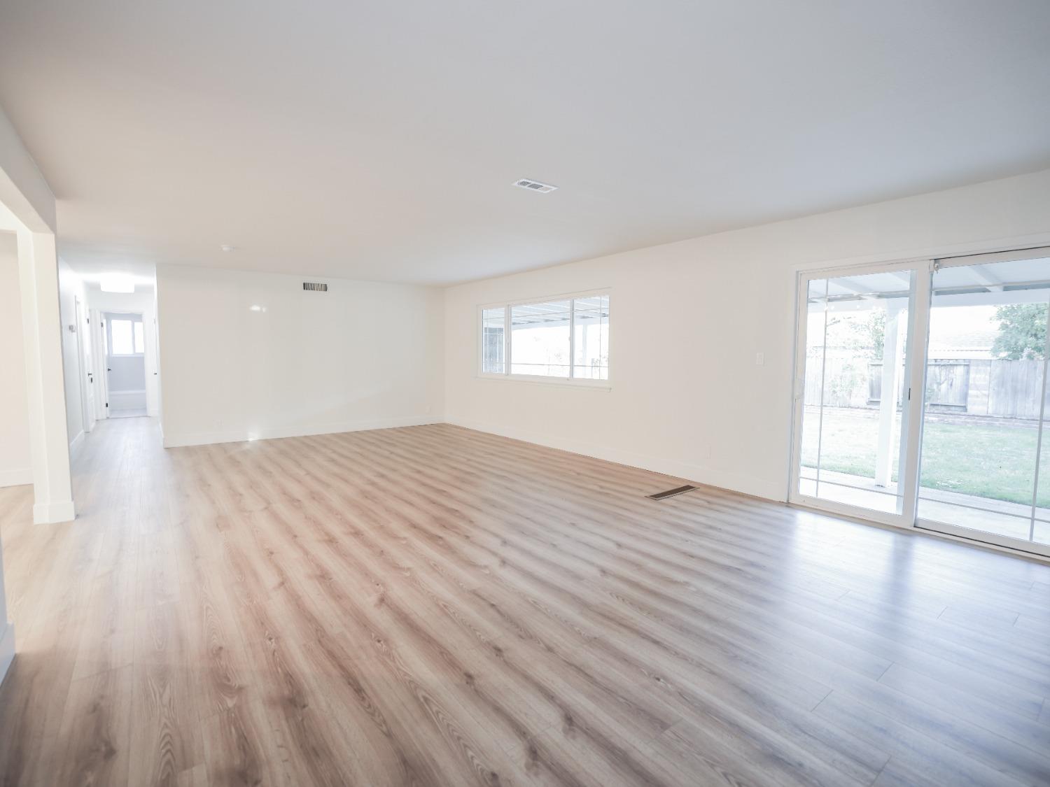 5120 Cimarron Way