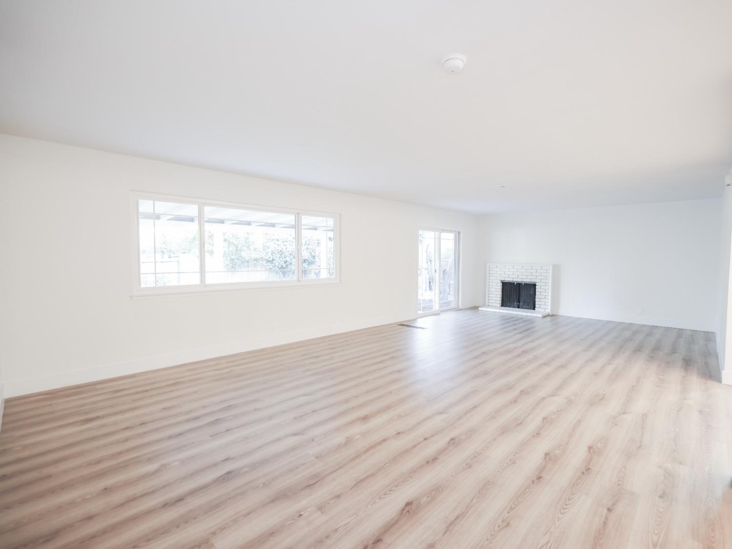 5120 Cimarron Way