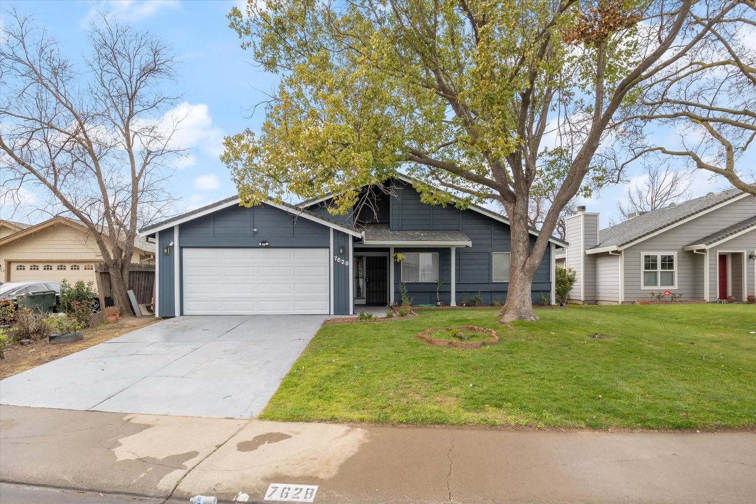 7628 Harmony Oaks Way