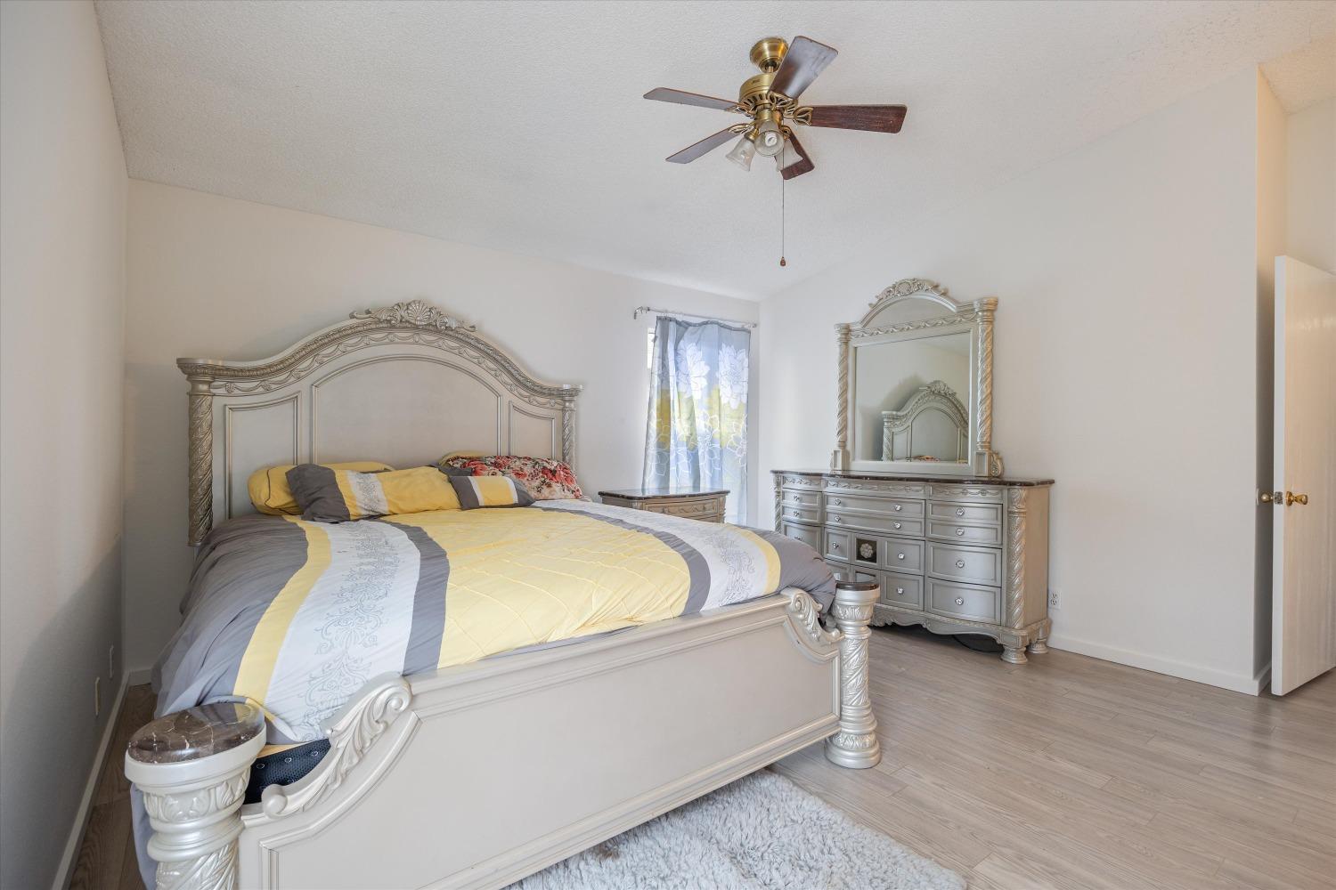 7628 Harmony Oaks Way