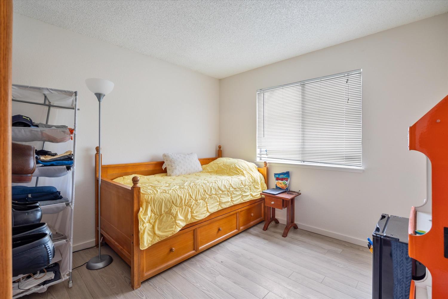 7628 Harmony Oaks Way