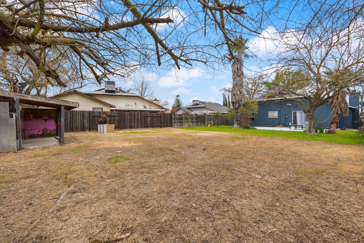 7628 Harmony Oaks Way