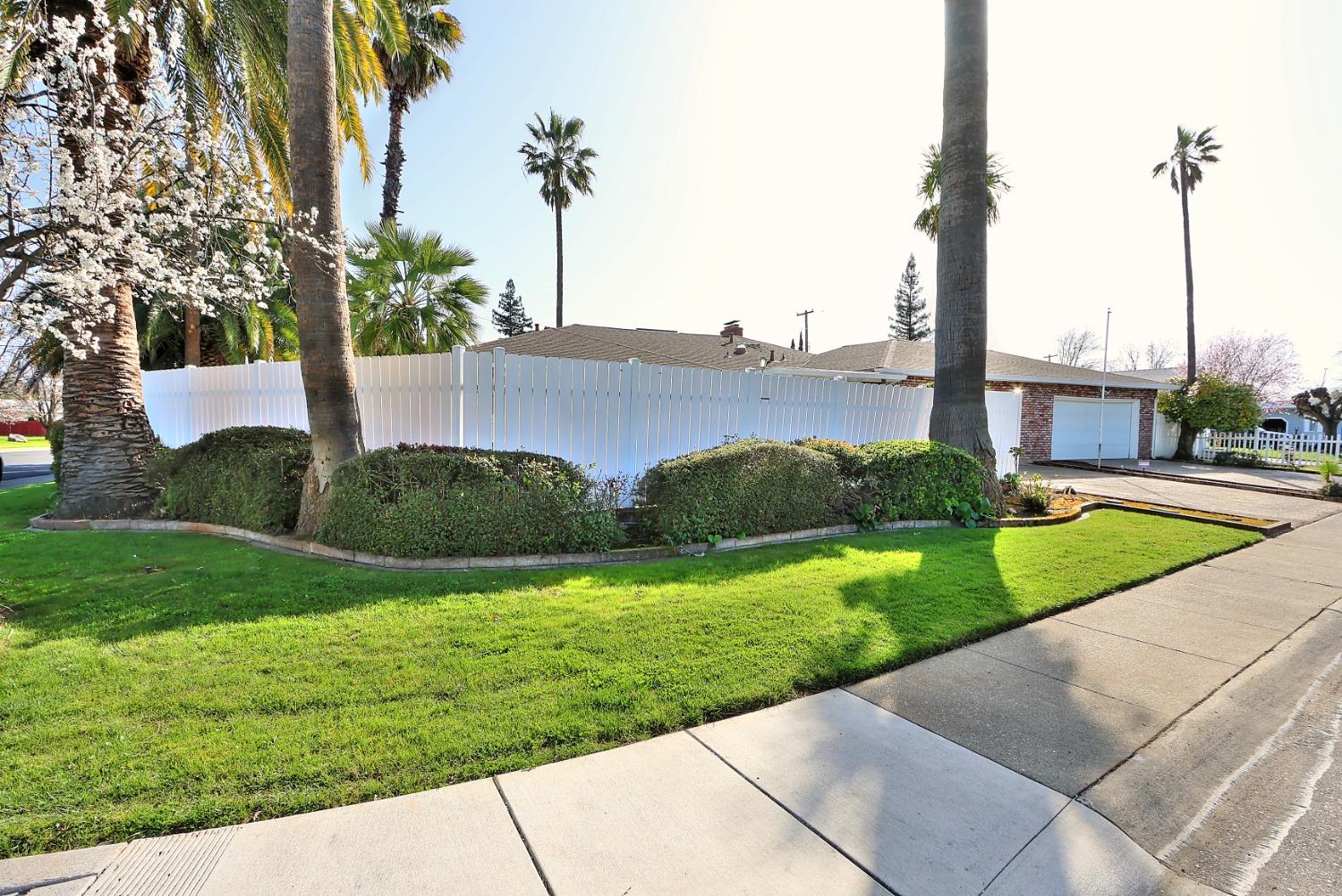 10612 Zibibba Way
