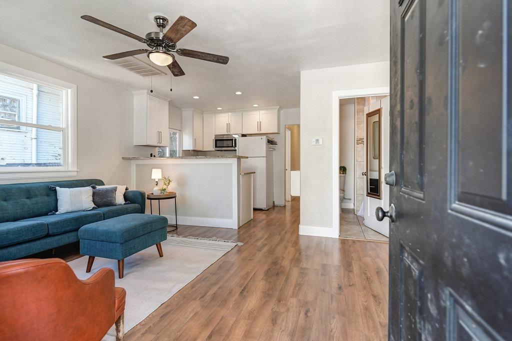 3333 37th St
