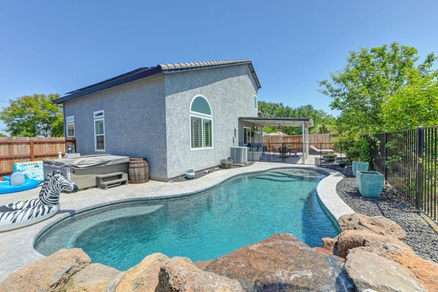 1201 Canvasback Circle