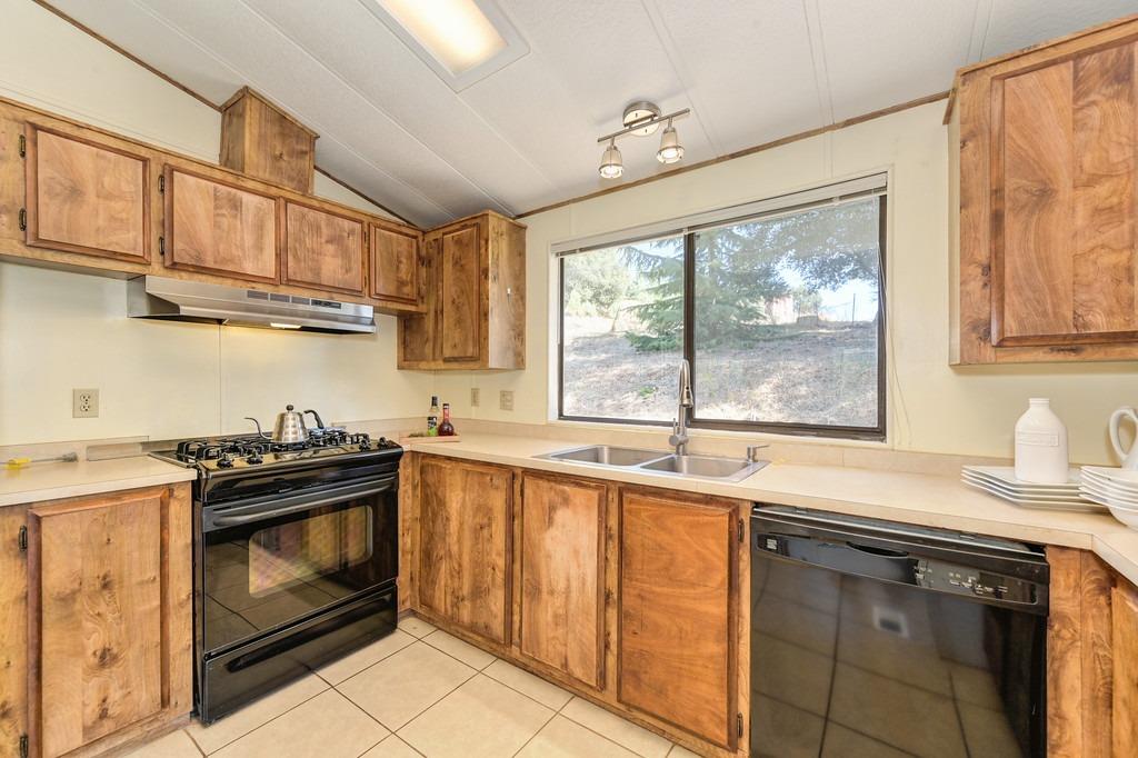 6521 Ranch Lake Road