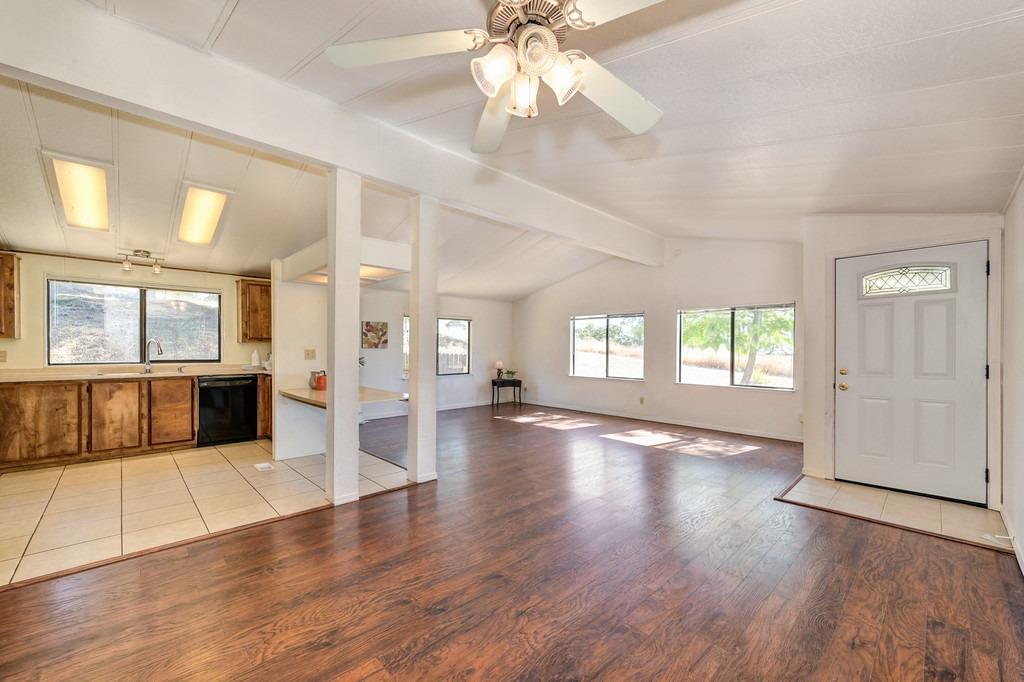 6521 Ranch Lake Road