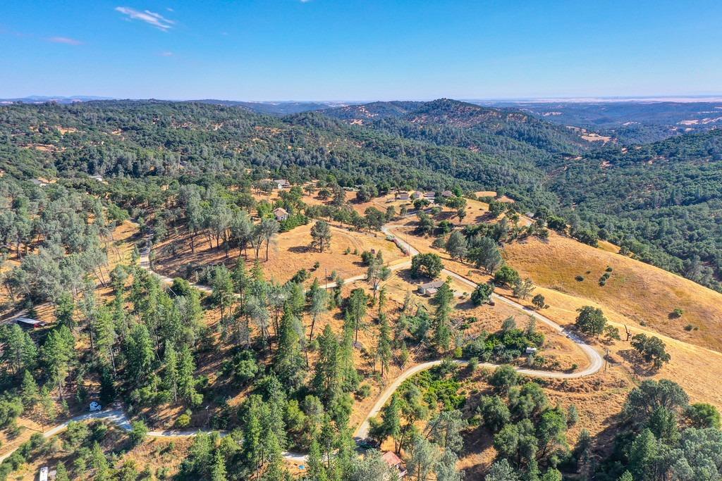 6521 Ranch Lake Road