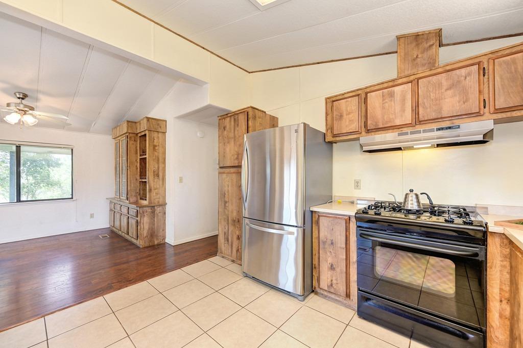 6521 Ranch Lake Road