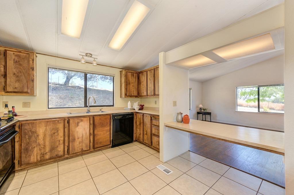 6521 Ranch Lake Road
