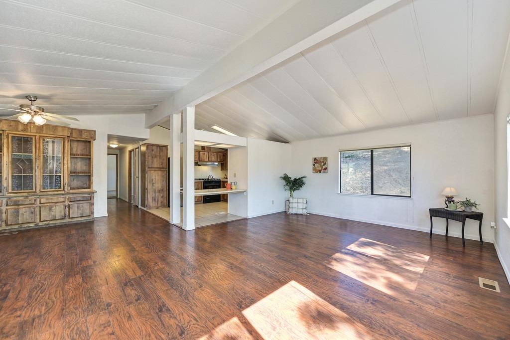 6521 Ranch Lake Road