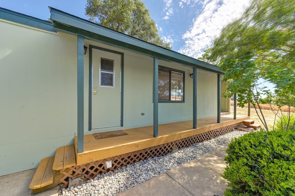 6521 Ranch Lake Road