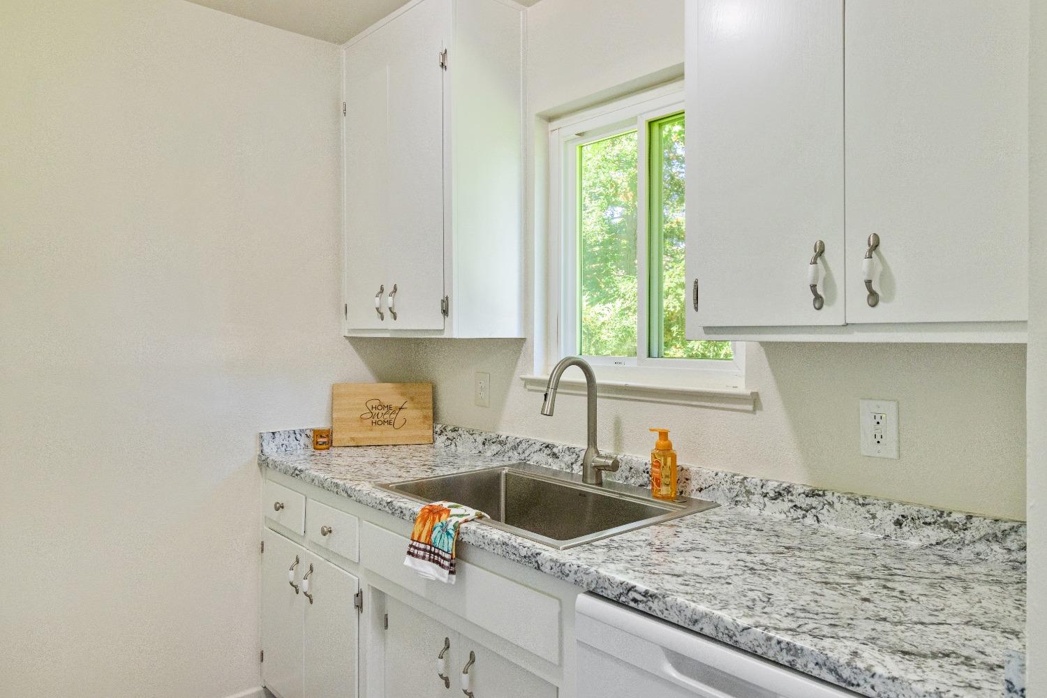 5122 Rhode Island Drive 4