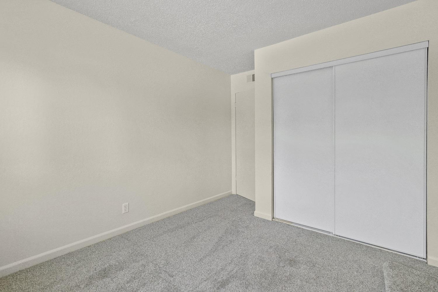 5122 Rhode Island Drive 4