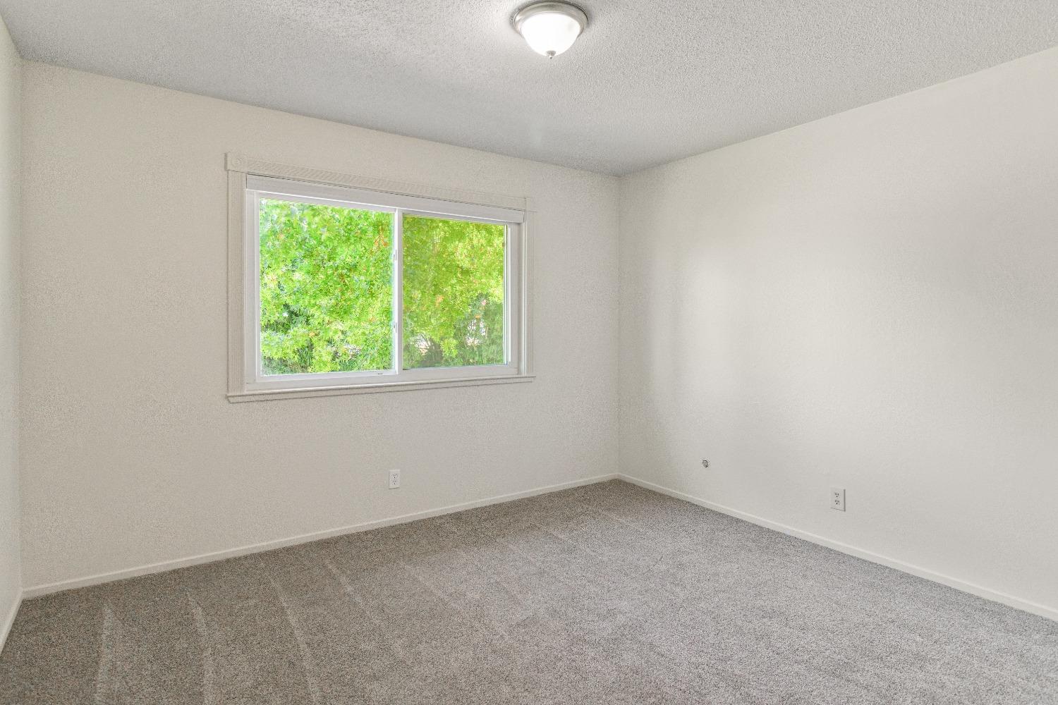 5122 Rhode Island Drive 4