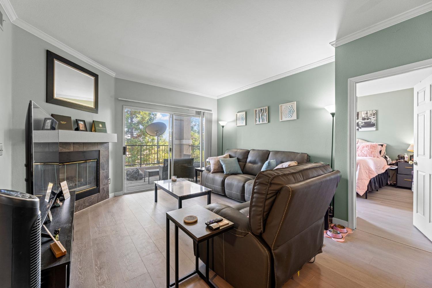 701 Gibson Drive 1534