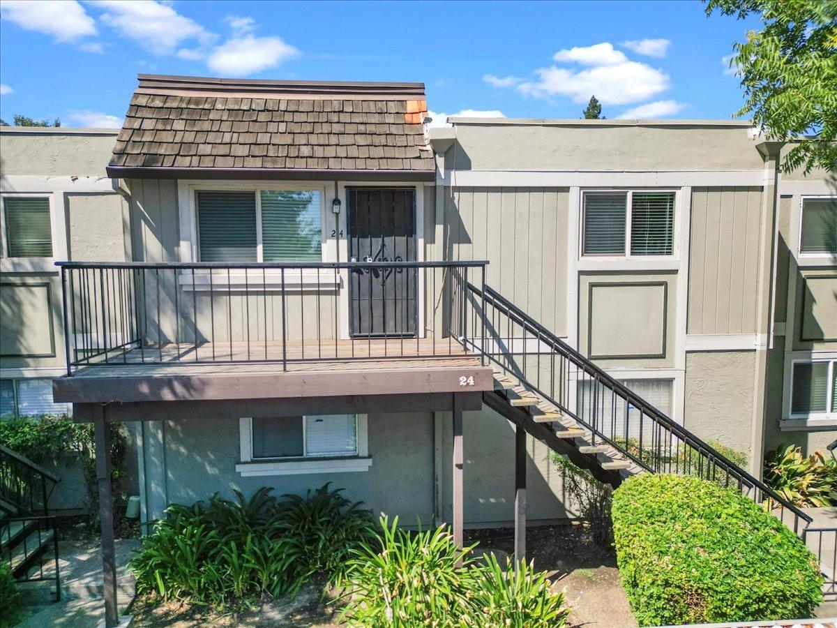 110 Luna Grande Circle 24