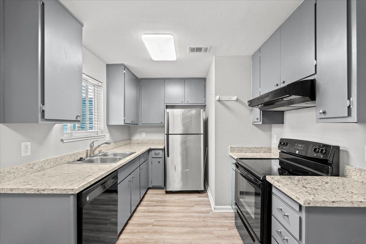 110 Luna Grande Circle 24