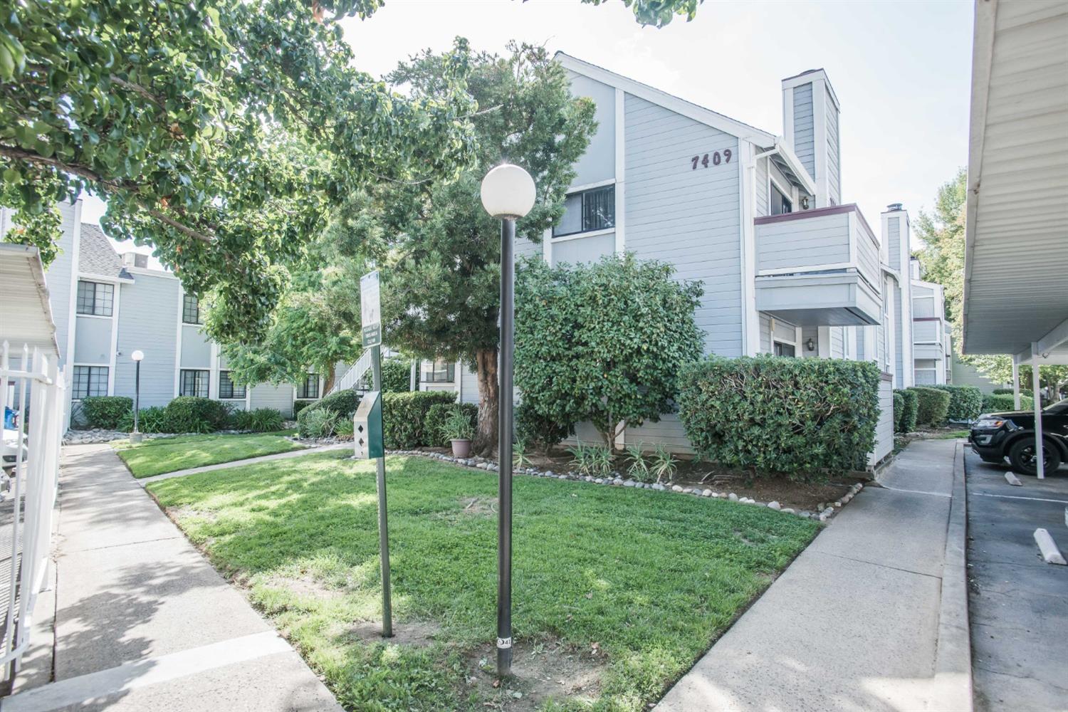7409 Auburn Oaks Court M