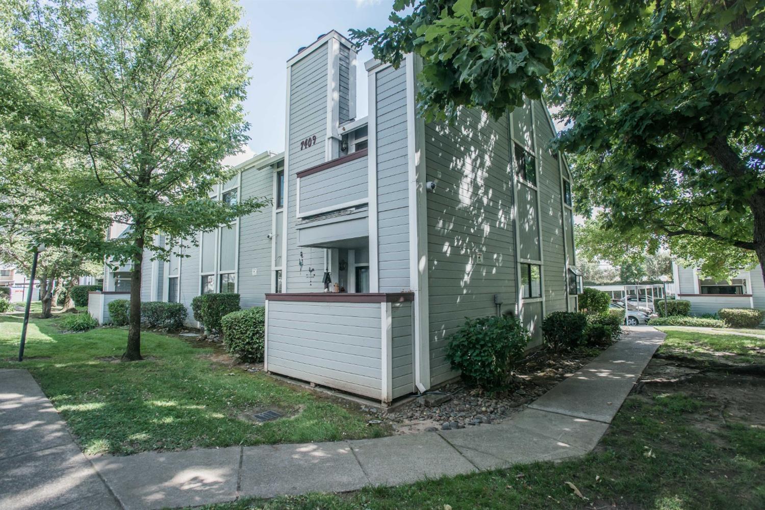 7409 Auburn Oaks Court M
