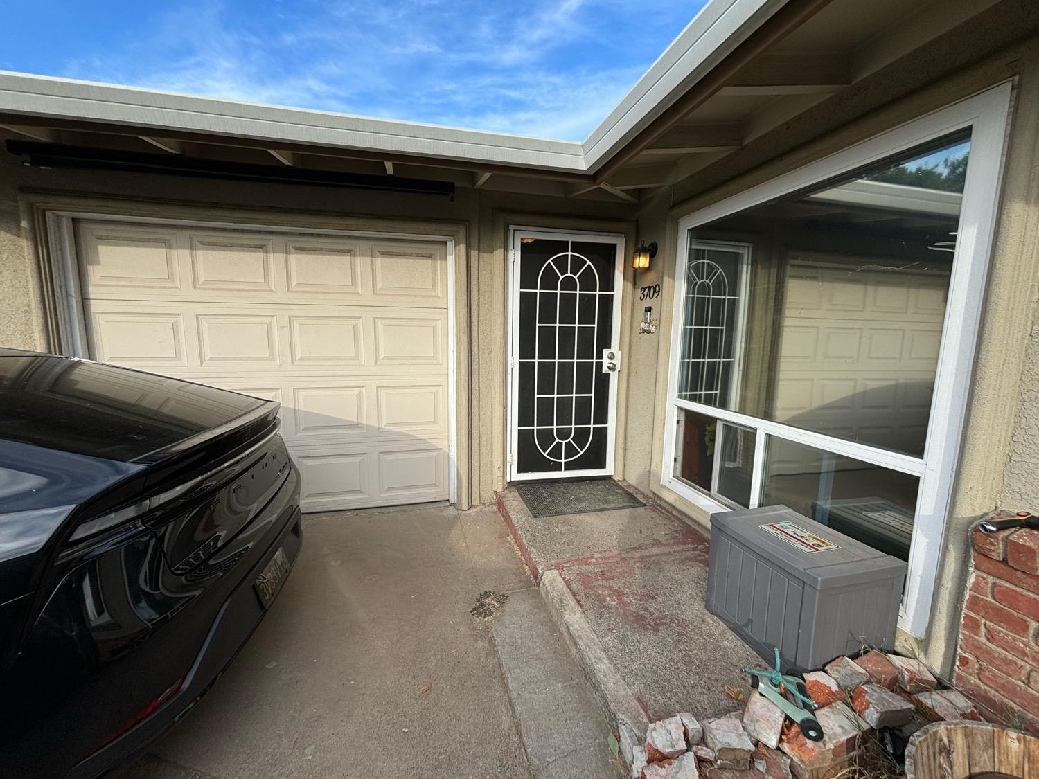3709 Floral Drive