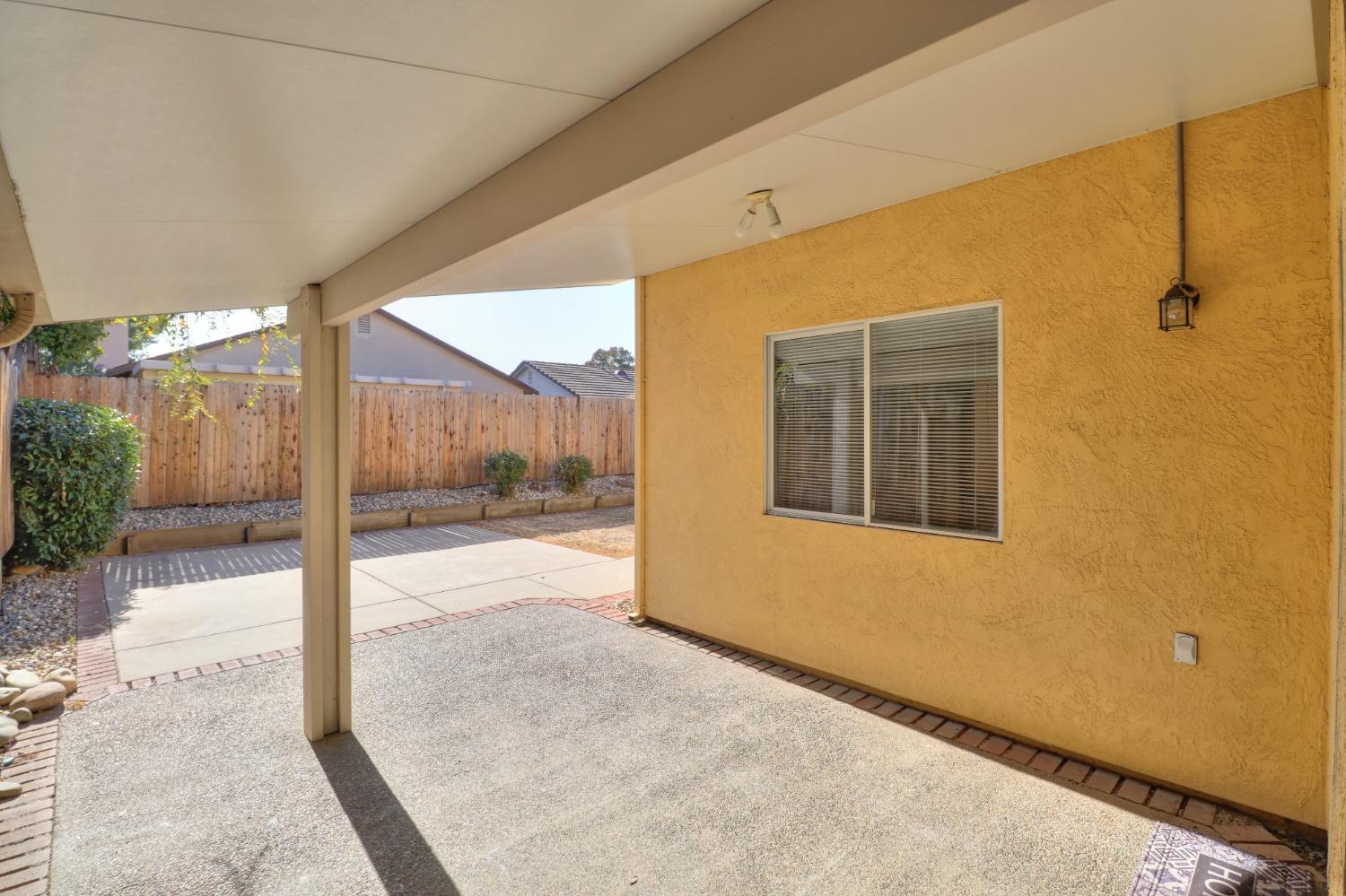 8571 Travary Way