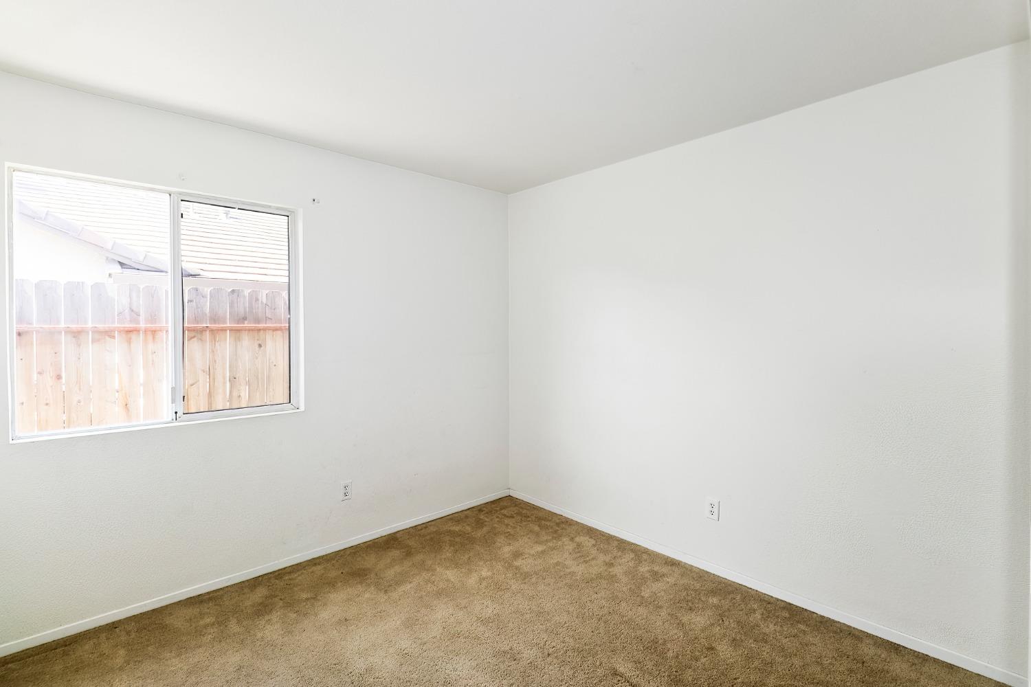8571 Travary Way