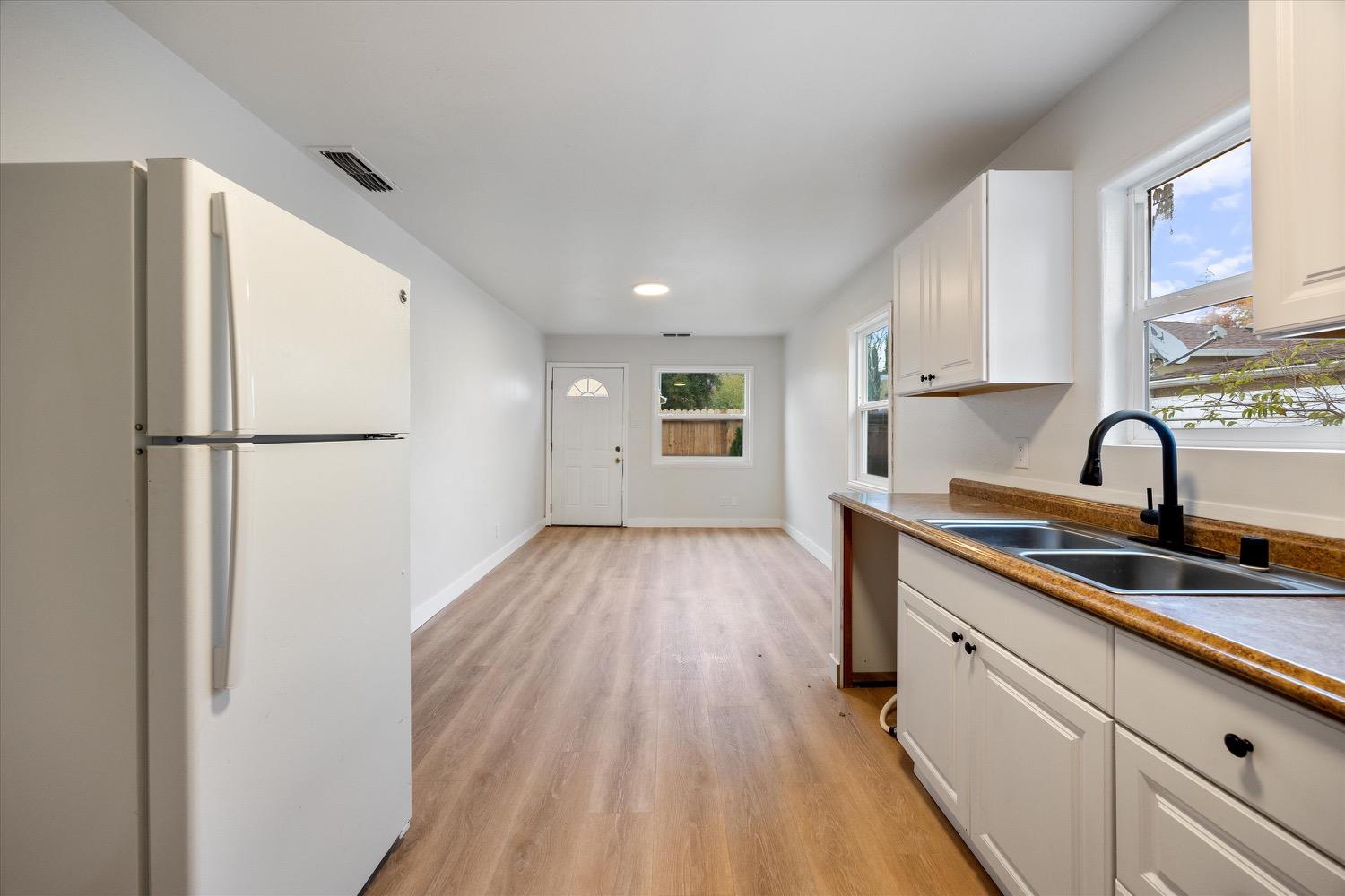 2100 S Keith Way