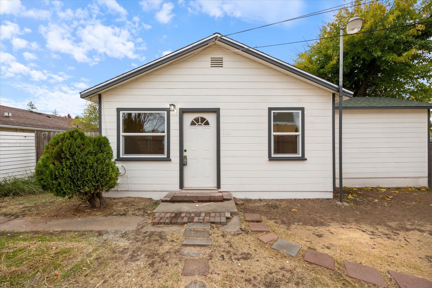 2100 S Keith Way