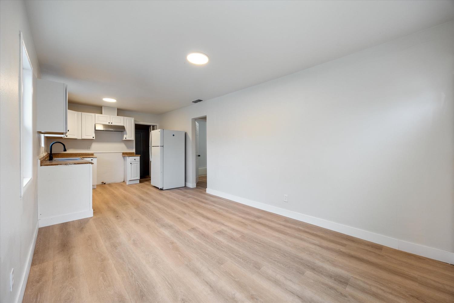 2100 S Keith Way