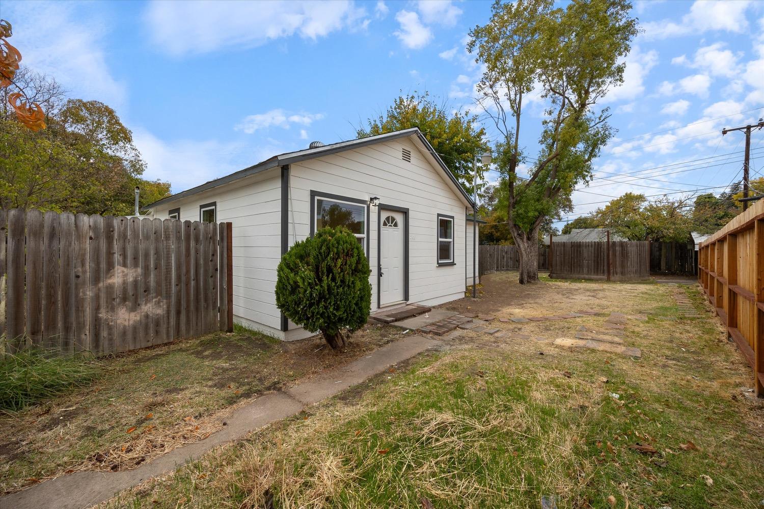 2100 S Keith Way