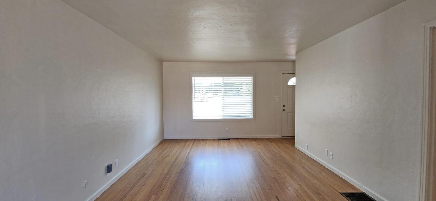 1012 Jefferson Boulevard