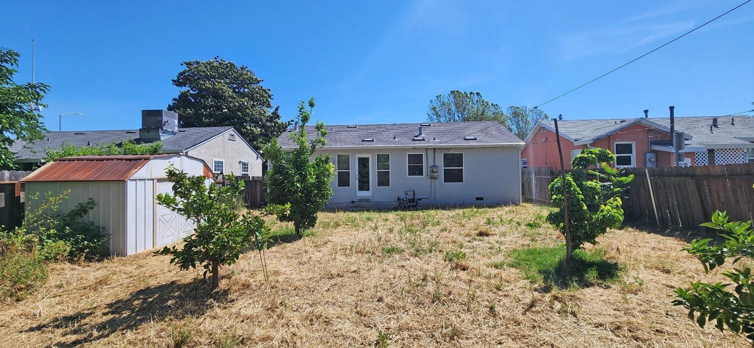 1012 Jefferson Boulevard