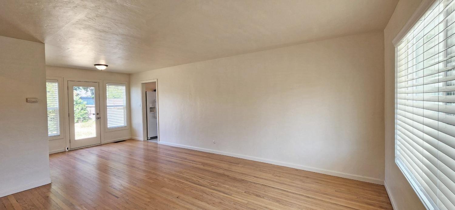 1012 Jefferson Boulevard